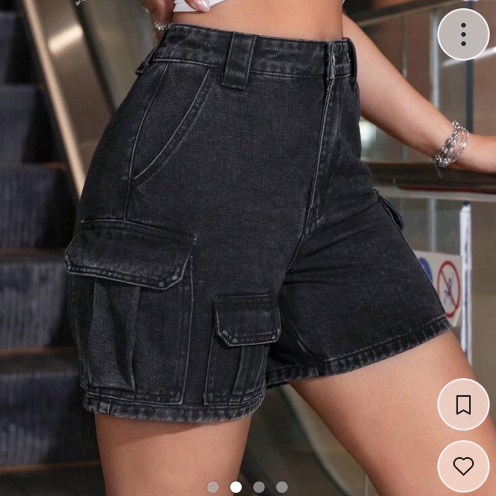 Women's Black Cargo Shorts